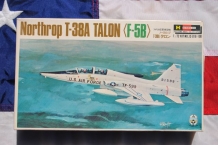 images/productimages/small/Northrop T-38A TALON F-5B Hasegawa 018-100 doos.jpg